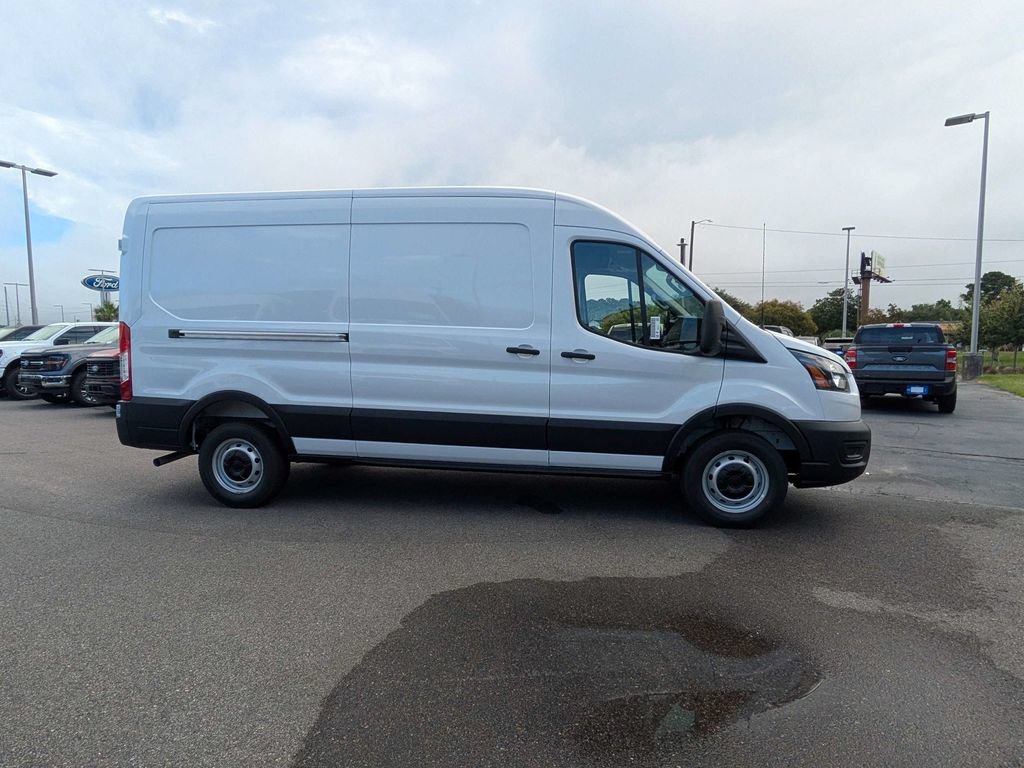 New 2027 Ford Transit 250 148 Medium Roof w/ Load Area Protection Package RWD image 3