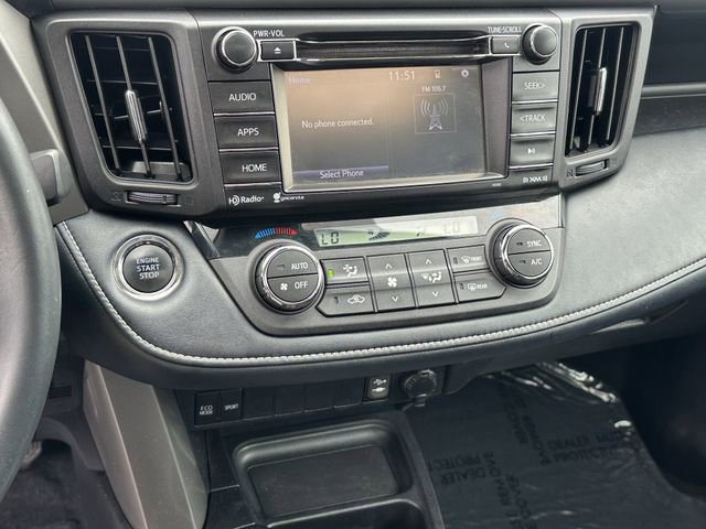 Used 2018 Toyota RAV4 XLE AWD/4WD image 16