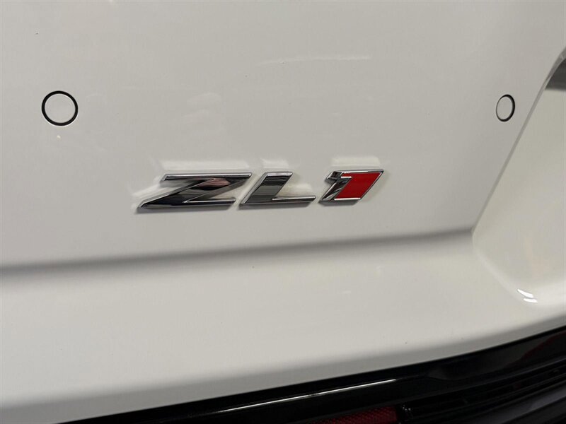 Used 2022 Chevrolet Camaro ZL1 RWD image 13