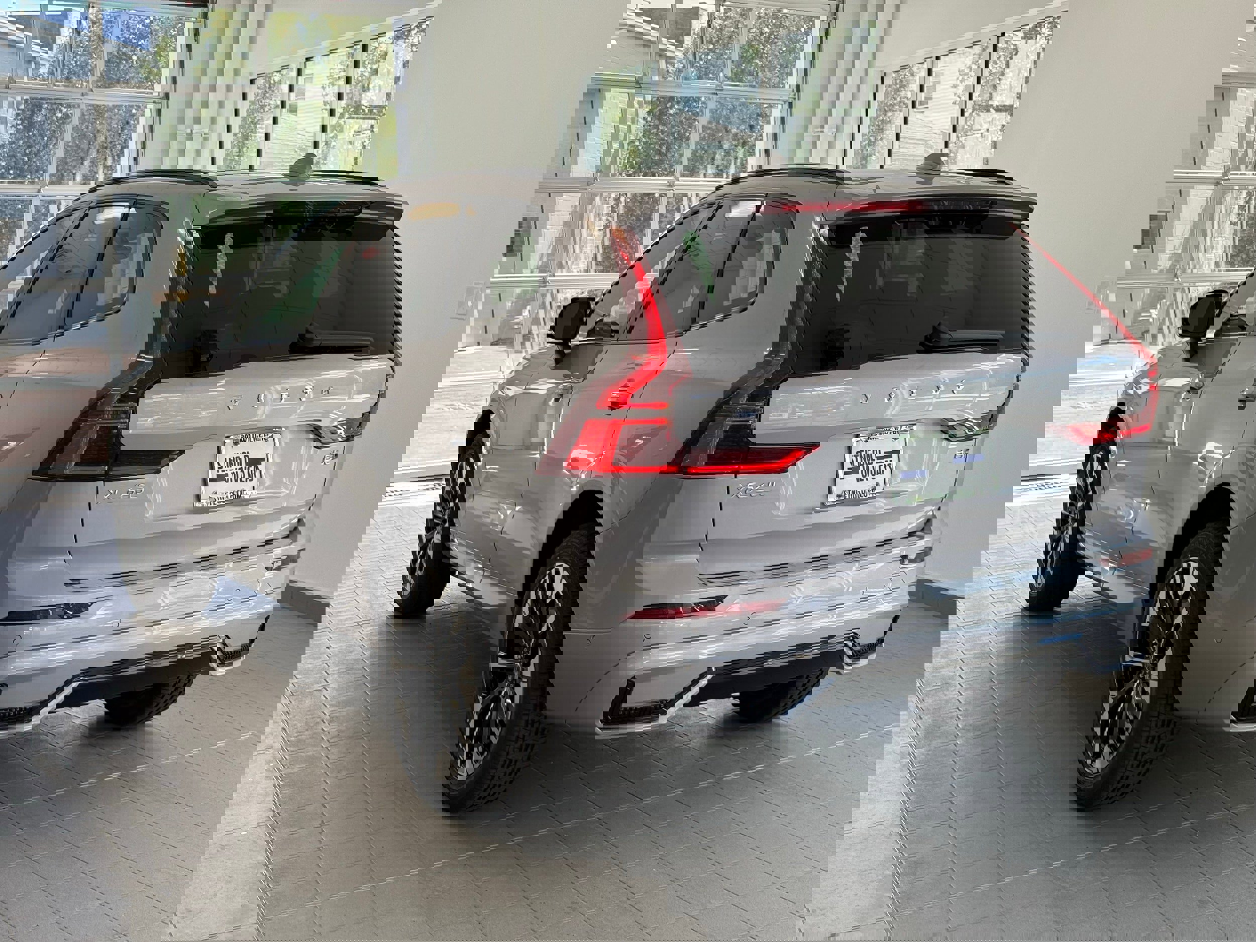 New 2026 Volvo XC60 B5 Plus w/ Protection Package Premier image 7