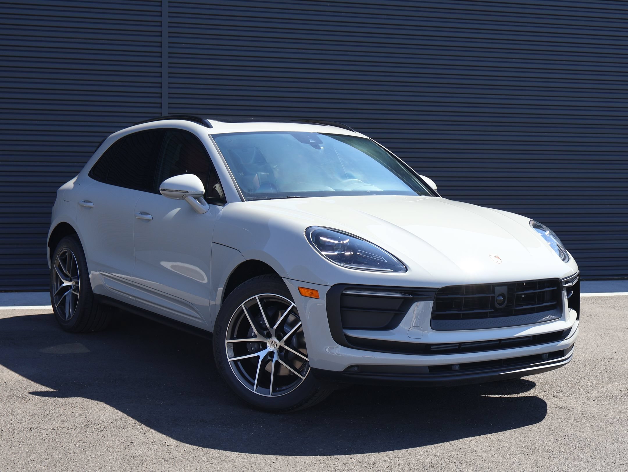 New 2026 Porsche Macan AWD/4WD image 7