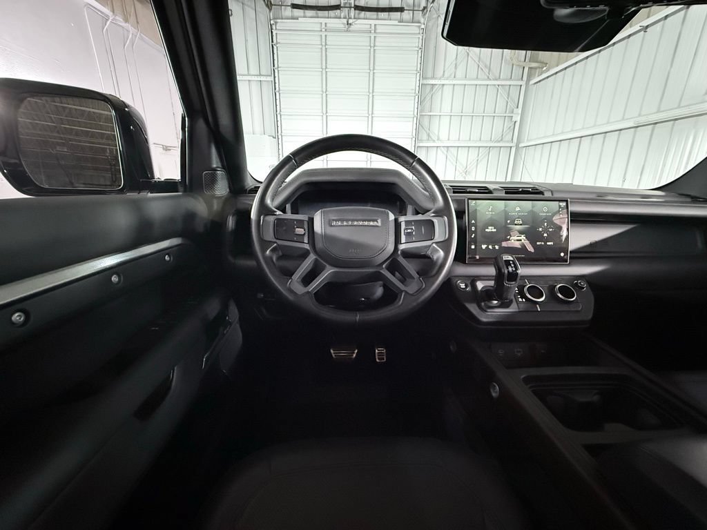 Used 2023 Land Rover Defender 110 X AWD/4WD image 39