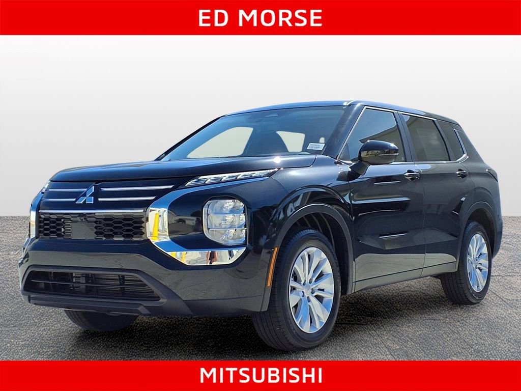 Used 2026 Mitsubishi Outlander ES FWD image 1