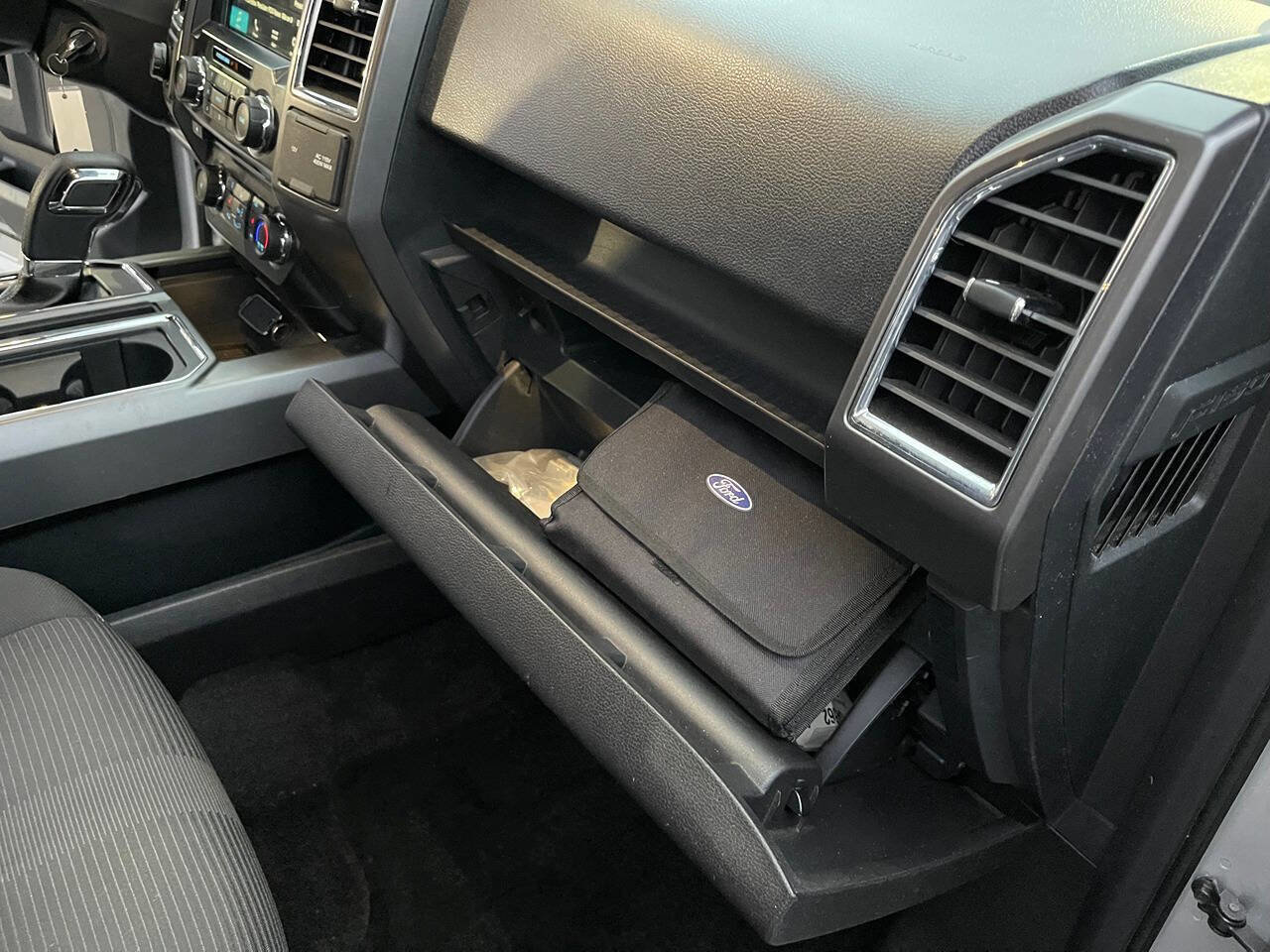 Used 2016 Ford F150 XLT w/ Equipment Group 302A Luxury image 39