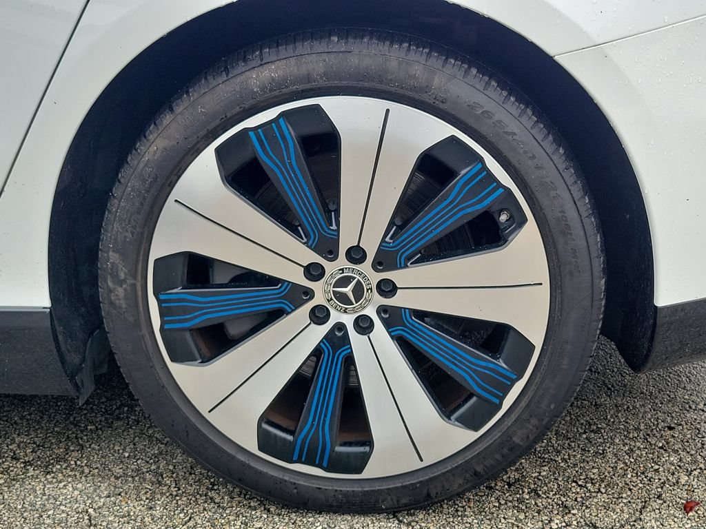 Used 2022 Mercedes-Benz EQS 450+ Sedan image 12