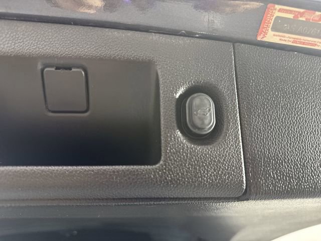 Used 2017 GMC Yukon Denali w/ Open Road Package image 35