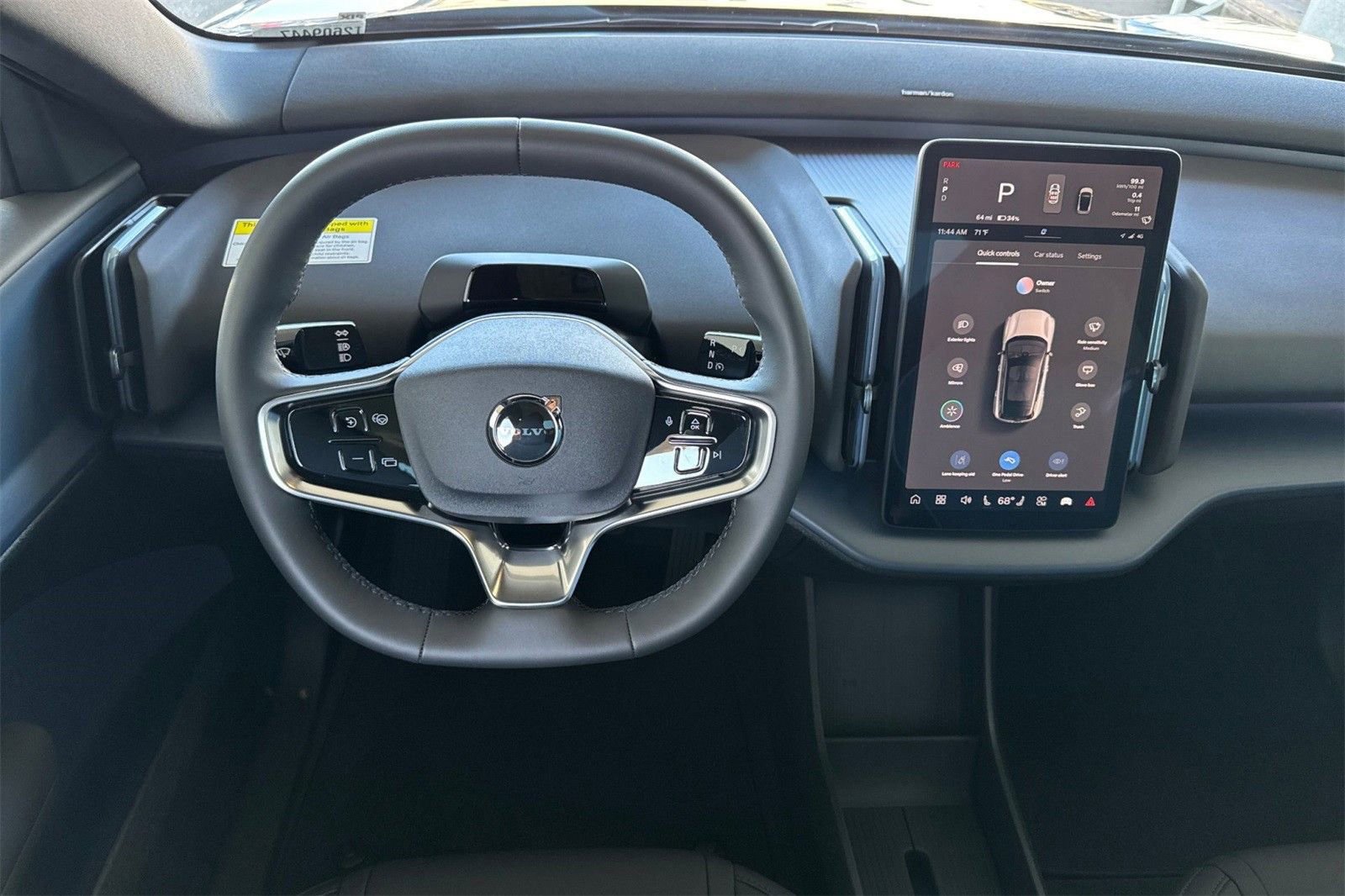 New 2026 Volvo EX30 Plus w/ Protection Package Premier image 13