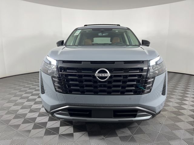 New 2026 Nissan Pathfinder Platinum image 4