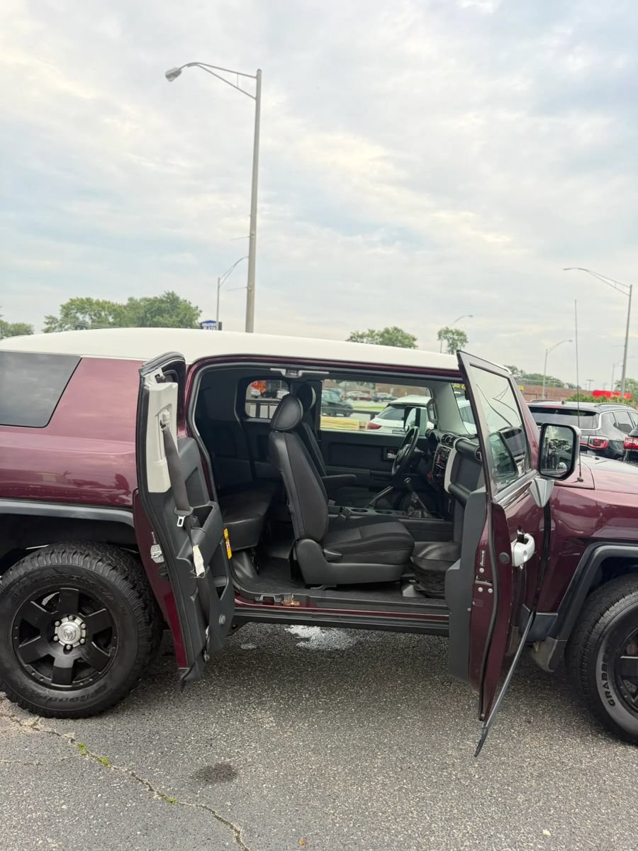 Used 2007 Toyota FJ Cruiser 4WD image 15