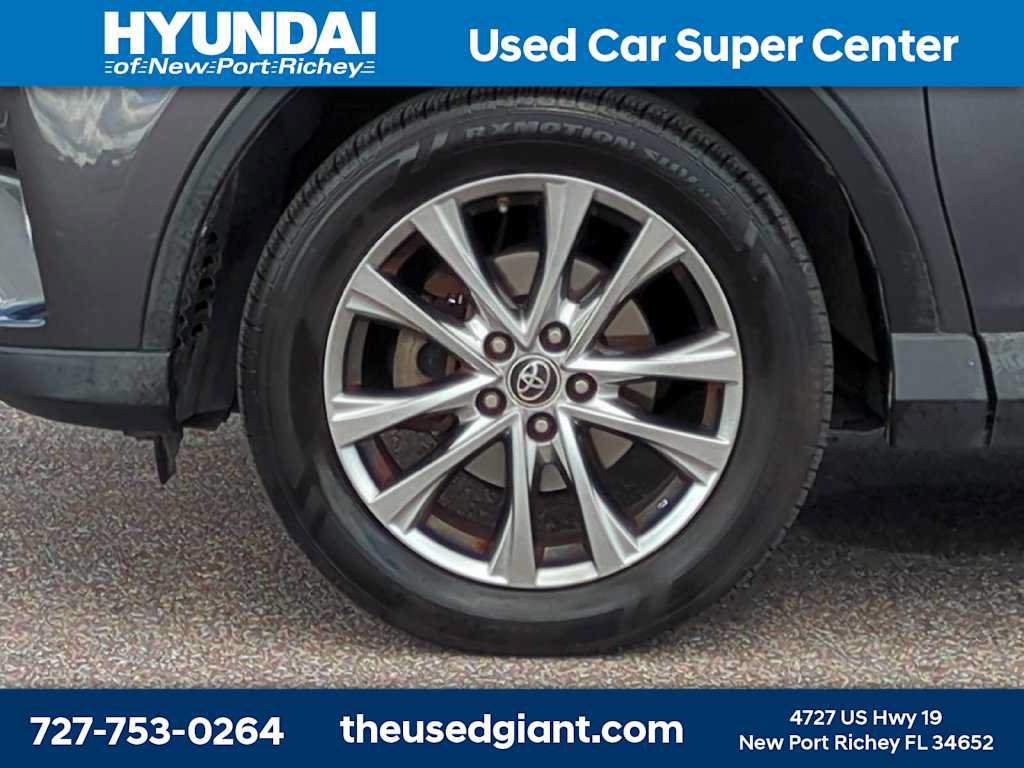 Used 2016 Toyota RAV4 Limited FWD image 10