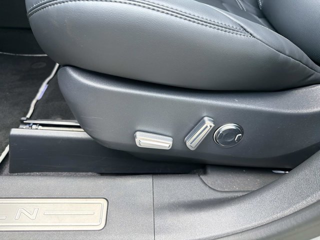 Certified 2025 Lincoln Nautilus Premier AWD/4WD image 14