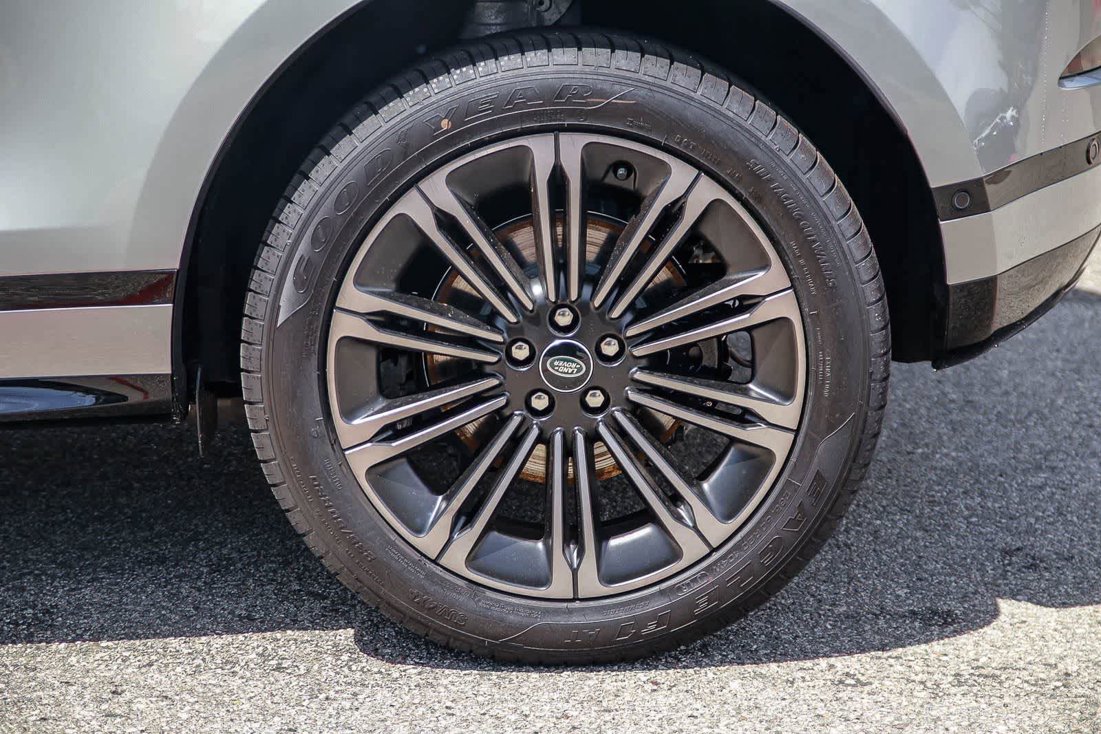 New 2026 Land Rover Range Rover Evoque Dynamic SE AWD/4WD image 8