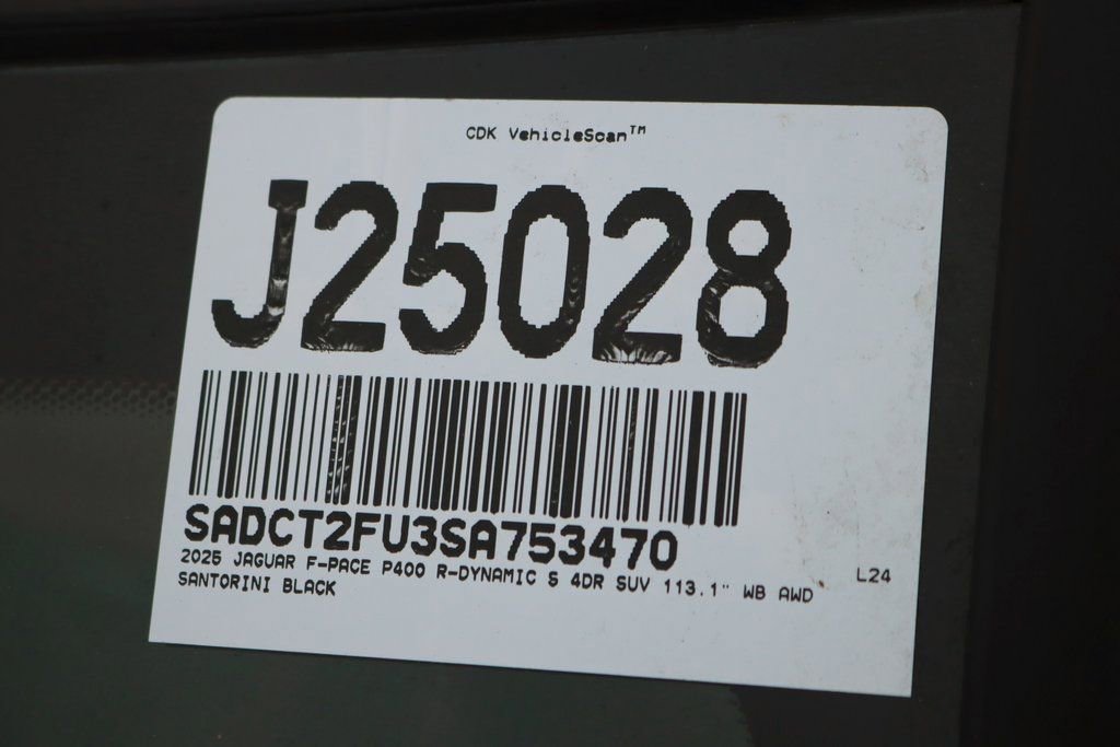 Used 2025 Jaguar F-PACE R-Dynamic S AWD/4WD image 30