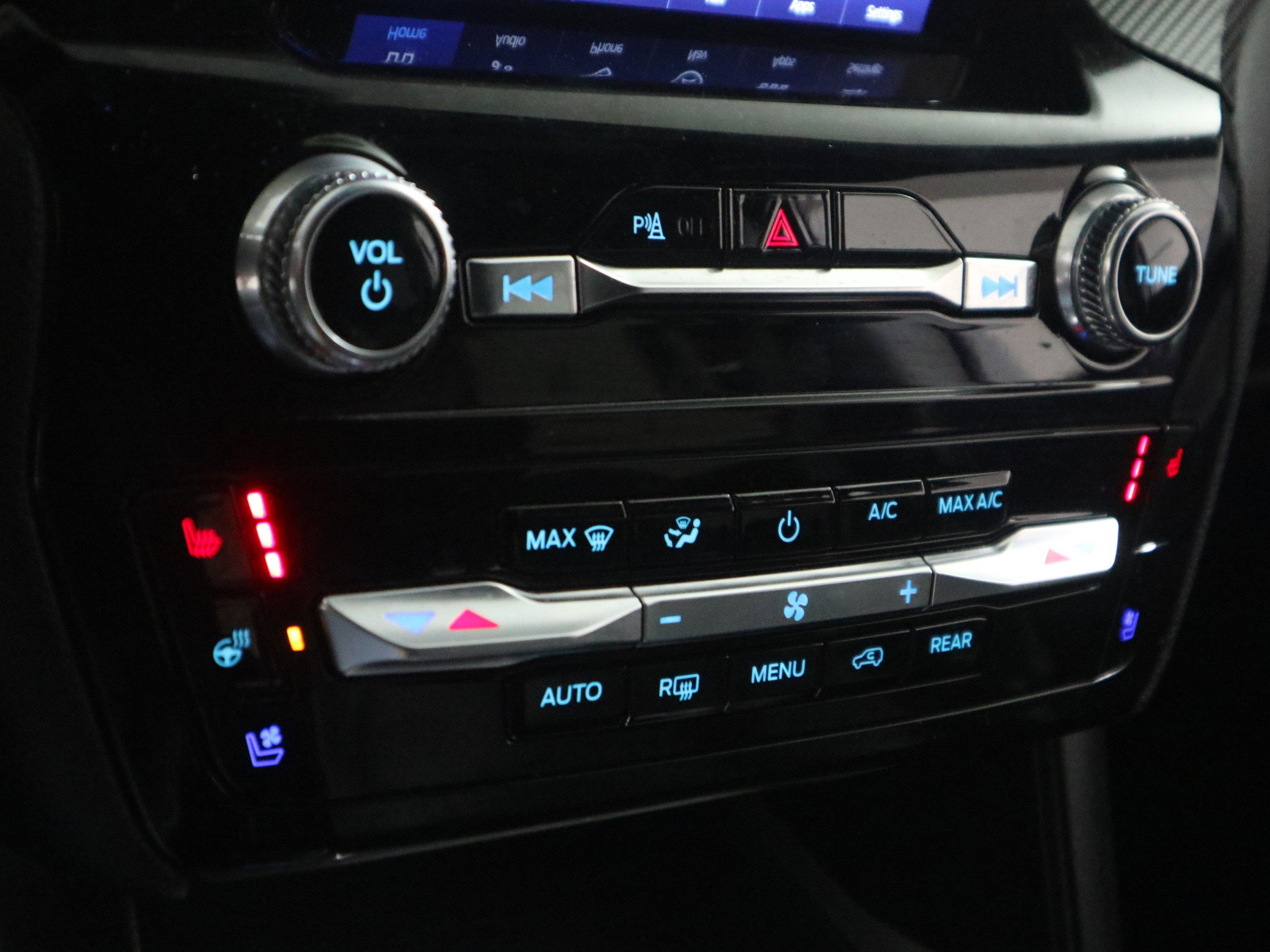 Used 2023 Ford Explorer ST w/ Equipment Group 401A image 28