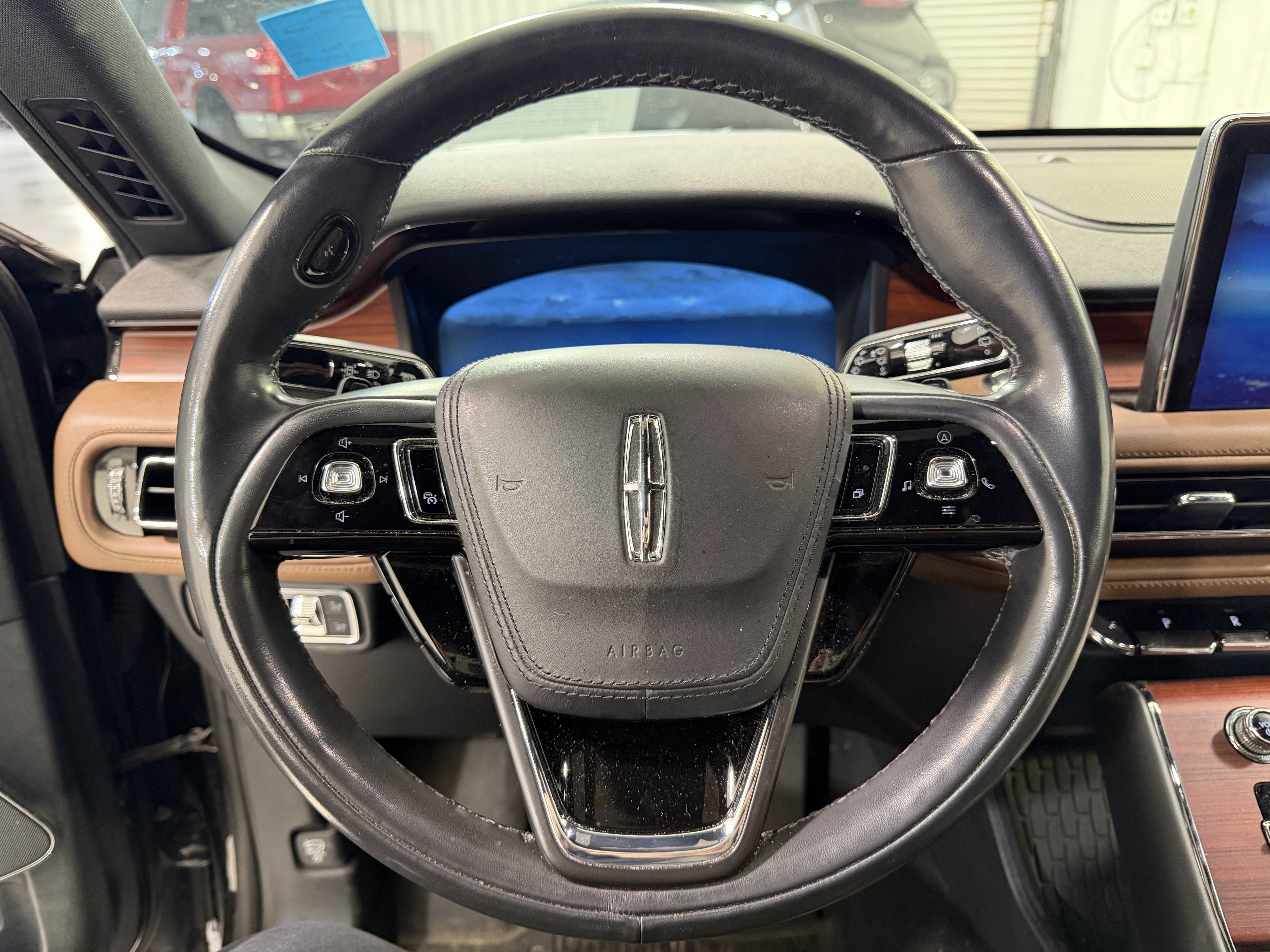 Used 2022 Lincoln Aviator Reserve w/ Equipment Group 201A RWD image 14
