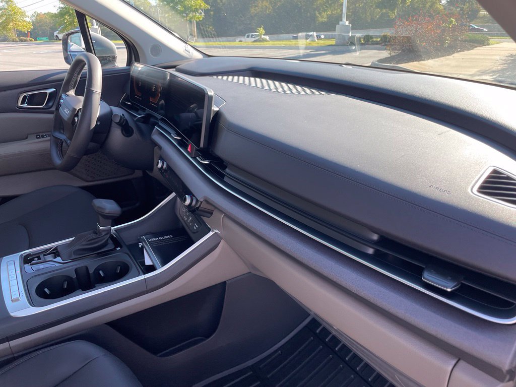 New 2027 Kia Carnival EX FWD image 30