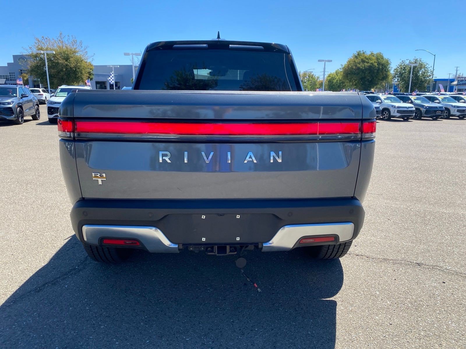 Used 2022 Rivian R1T Adventure AWD/4WD image 6