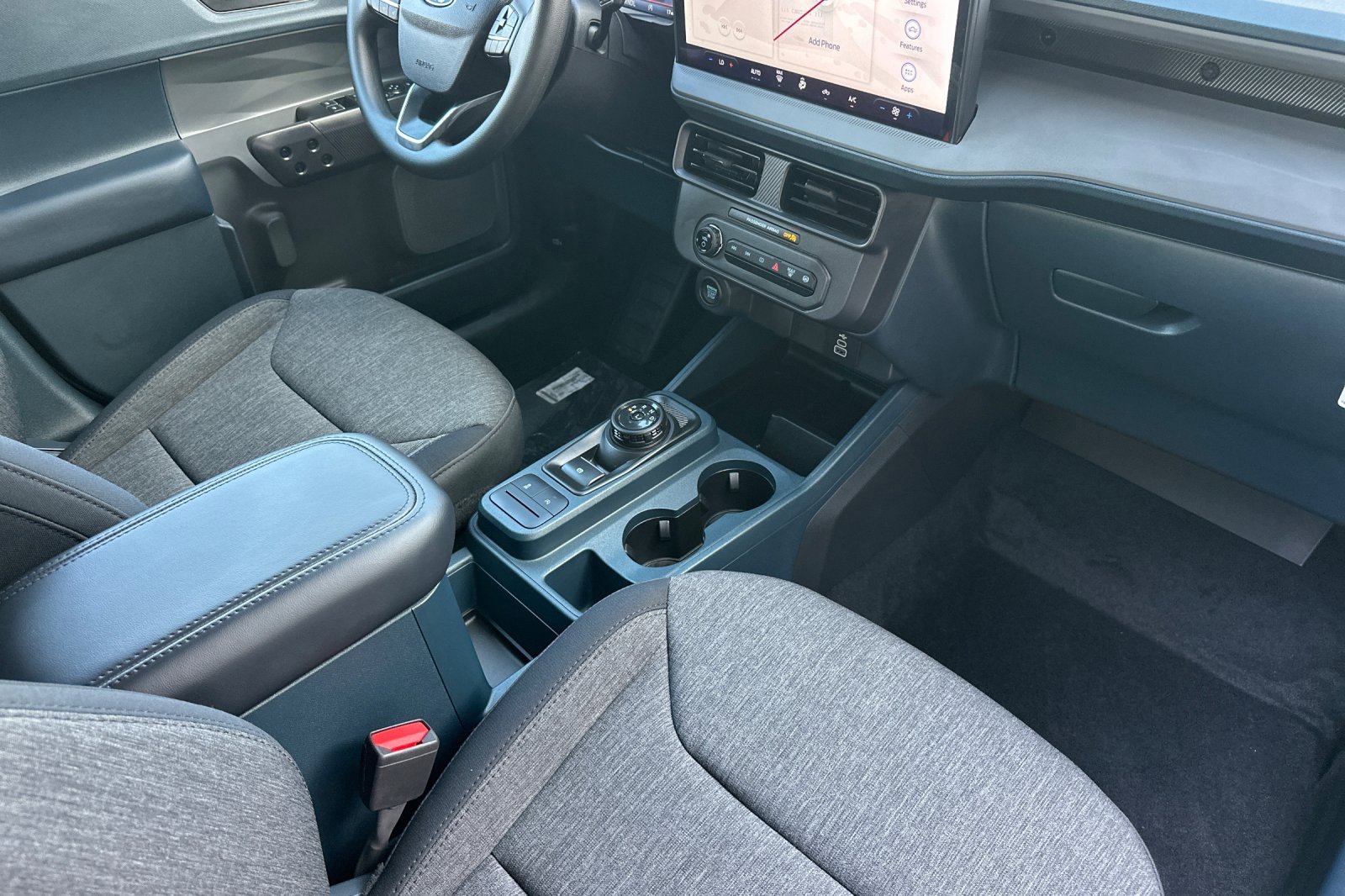 New 2025 Ford Maverick XLT w/ Black Appearance Package image 15