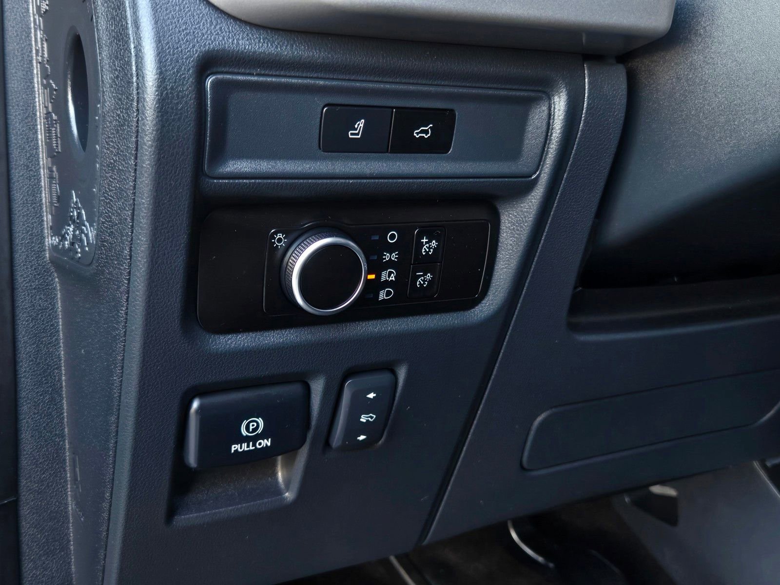 Used 2023 Ford Expedition Max XLT image 19