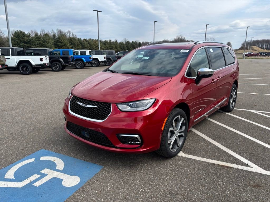 New 2026 Chrysler Pacifica Pinnacle AWD/4WD image 5