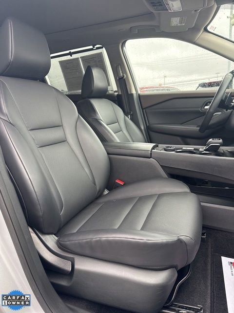 Certified 2023 Nissan Rogue SV w/ SV Premium B Package image 12