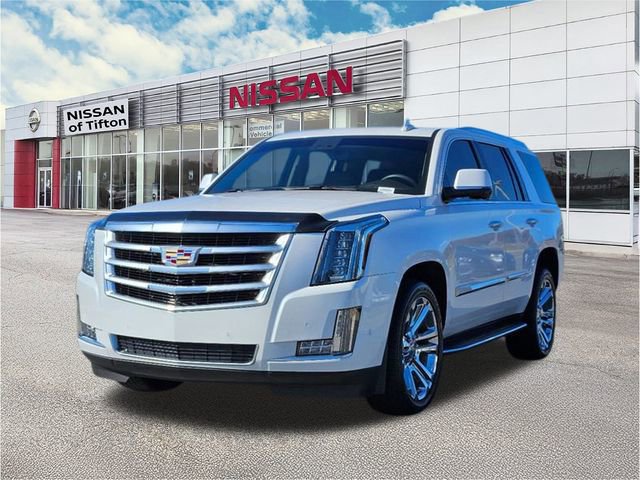 Used 2017 Cadillac Escalade Luxury image 3