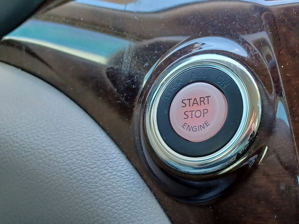 Used 2012 Nissan Quest SL FWD image 19