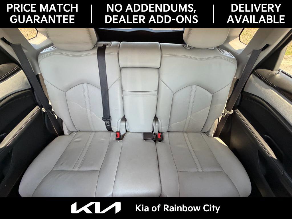 Used 2015 Cadillac SRX Luxury w/ Driver Awareness Package image 22