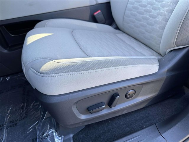 New 2025 Nissan Pathfinder SV w/ SV Premium Package image 15