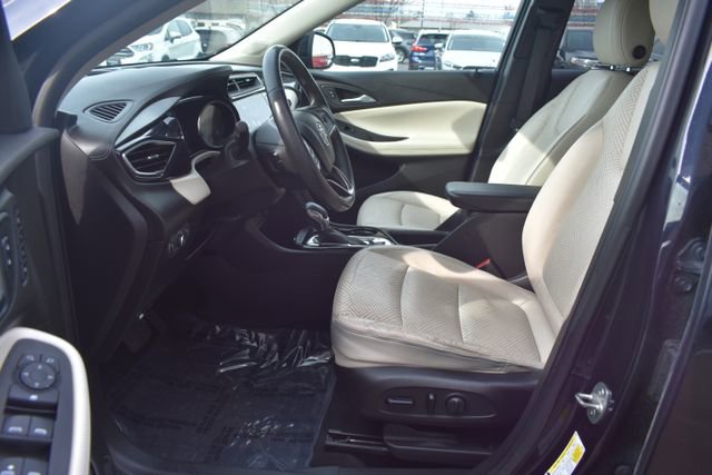 Used 2020 Buick Encore GX Essence w/ Experience Buick Package image 13