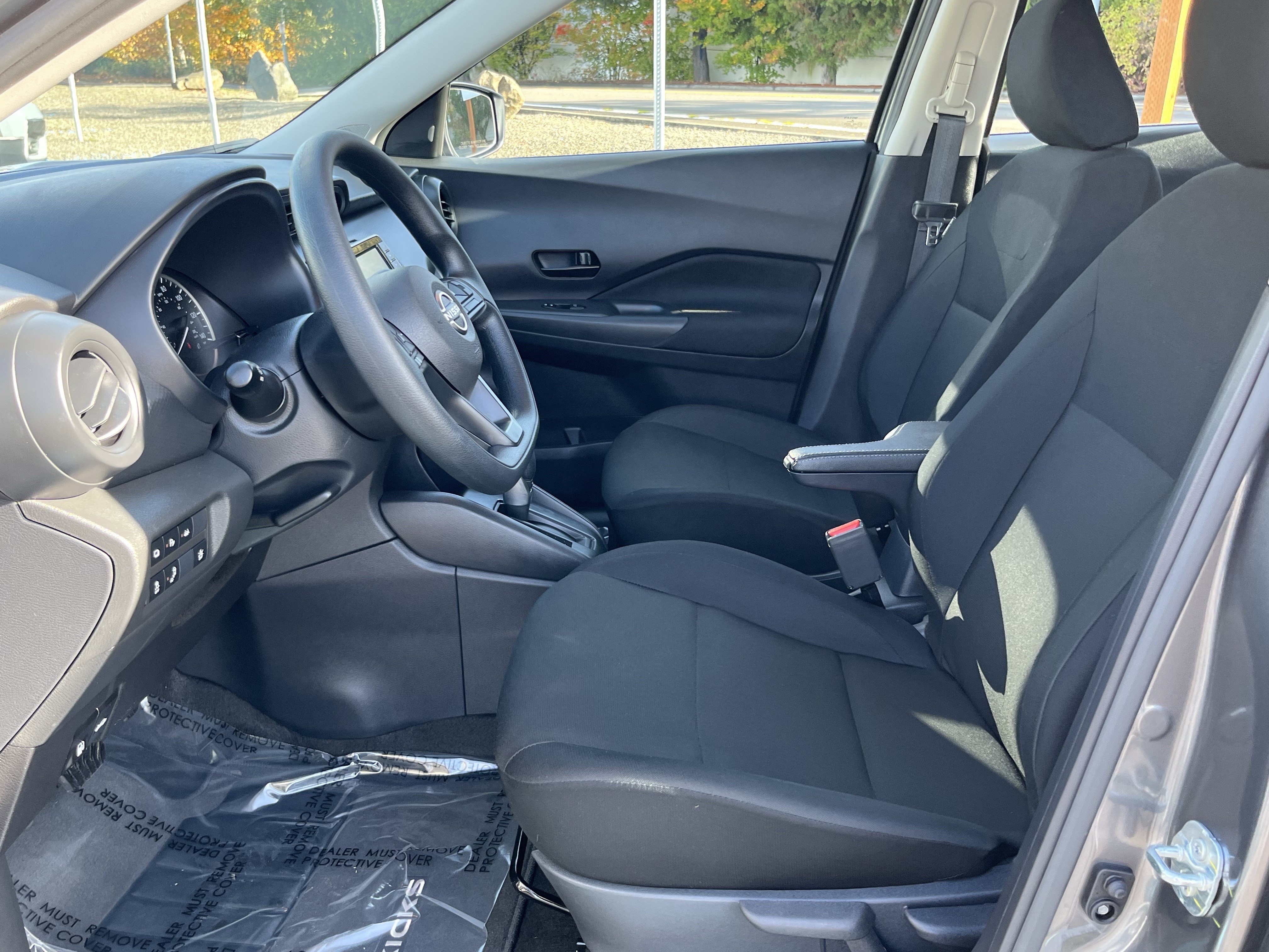 Used 2025 Nissan Kicks Play S image 10