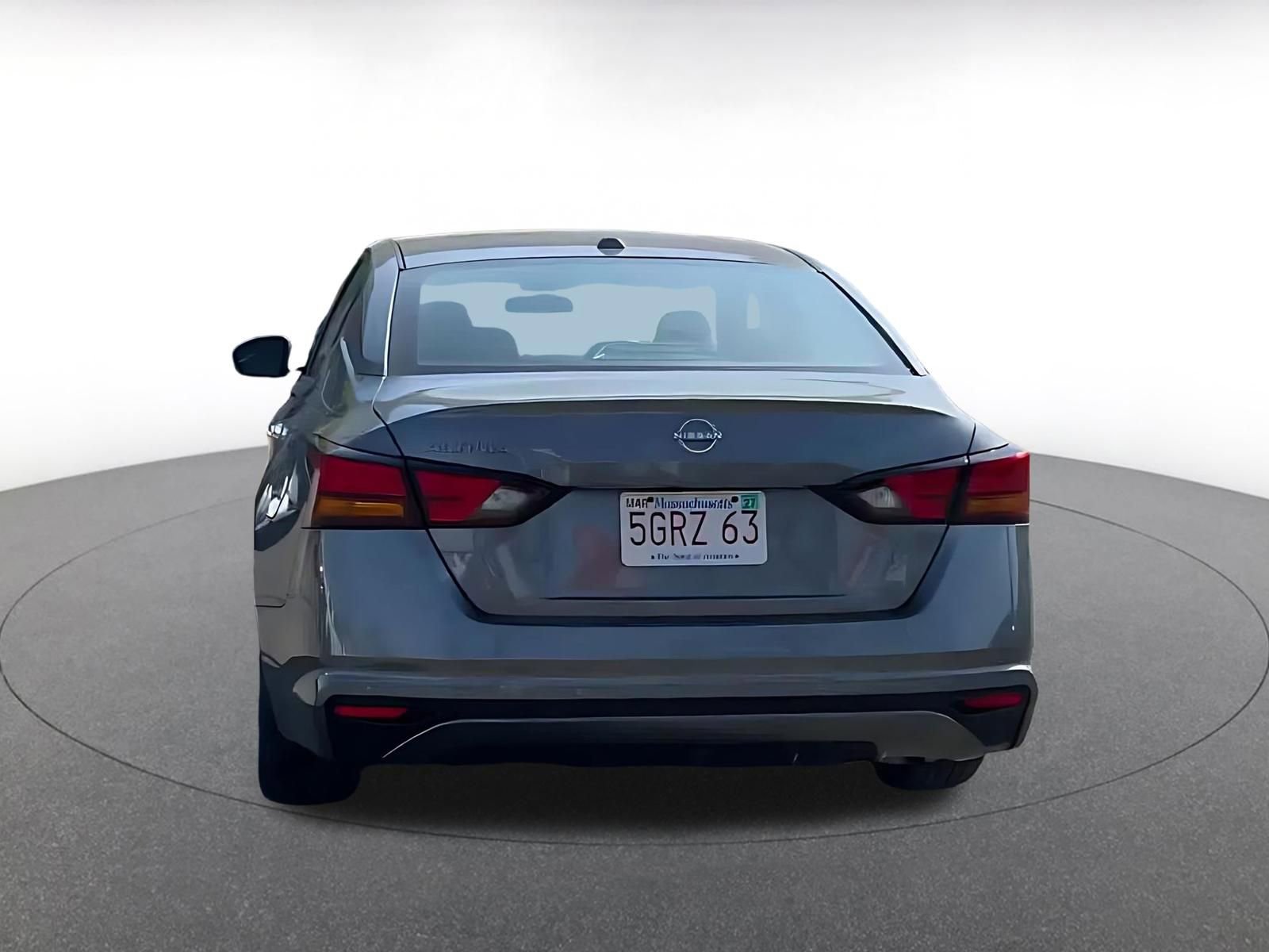 Used 2025 Nissan Altima 2.5 SV image 12