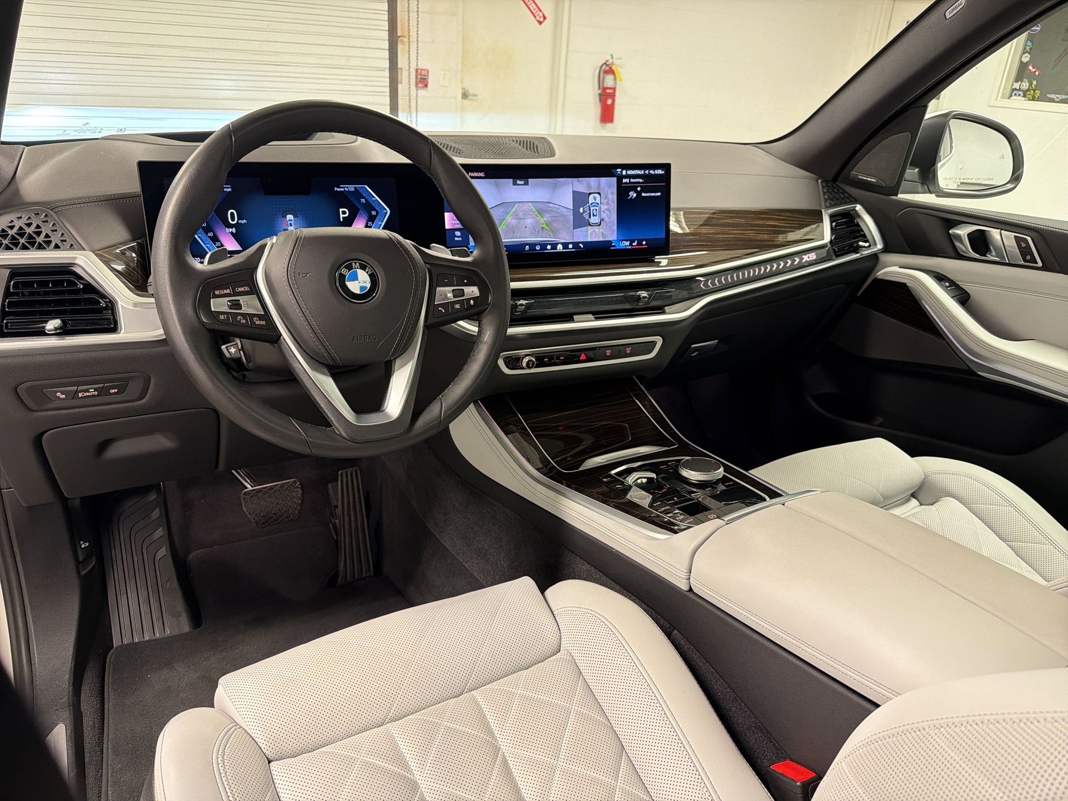 Certified 2024 BMW X5 xDrive40i w/ Premium Package image 28