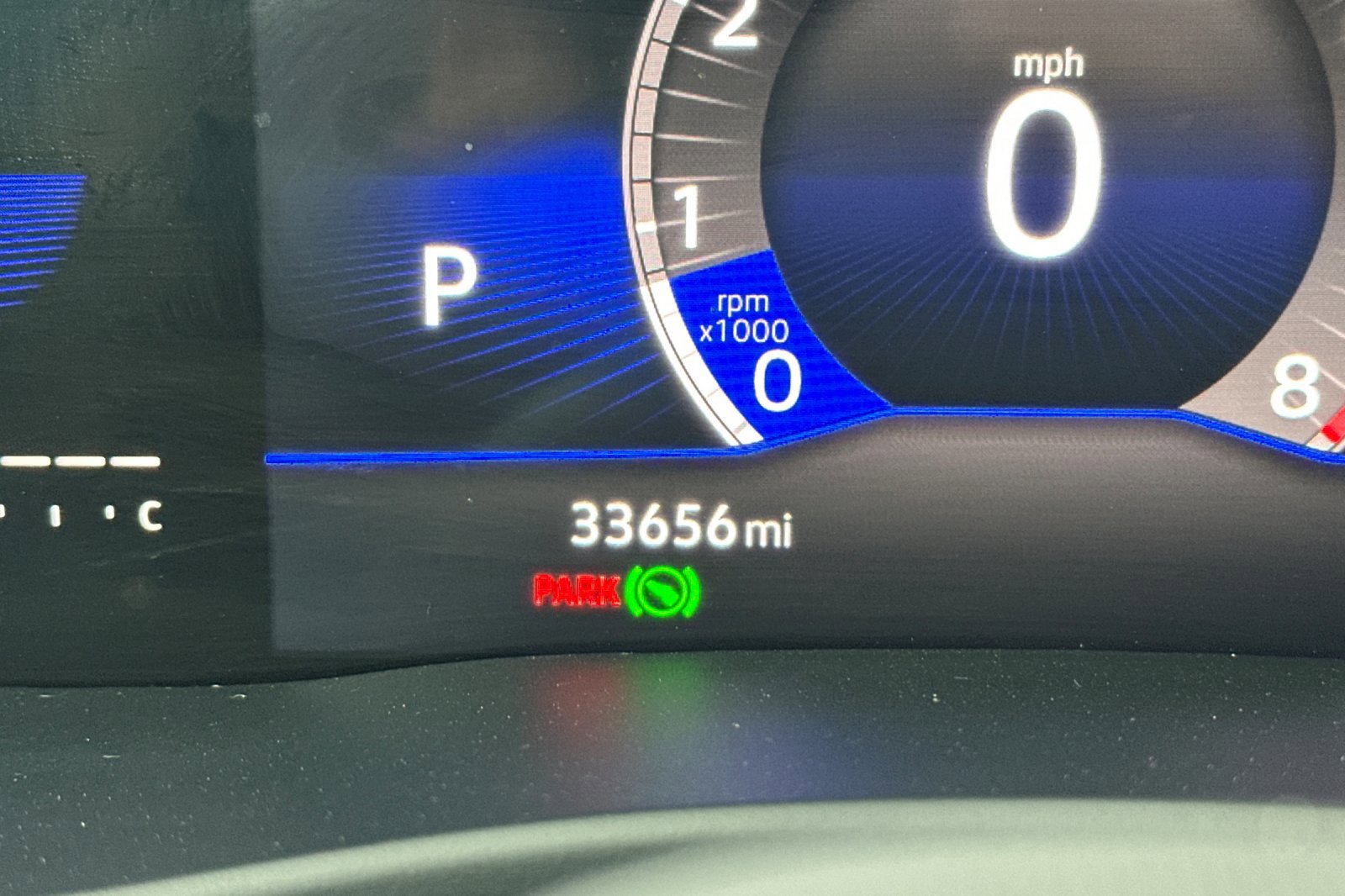 Used 2023 Volkswagen Atlas SE image 28