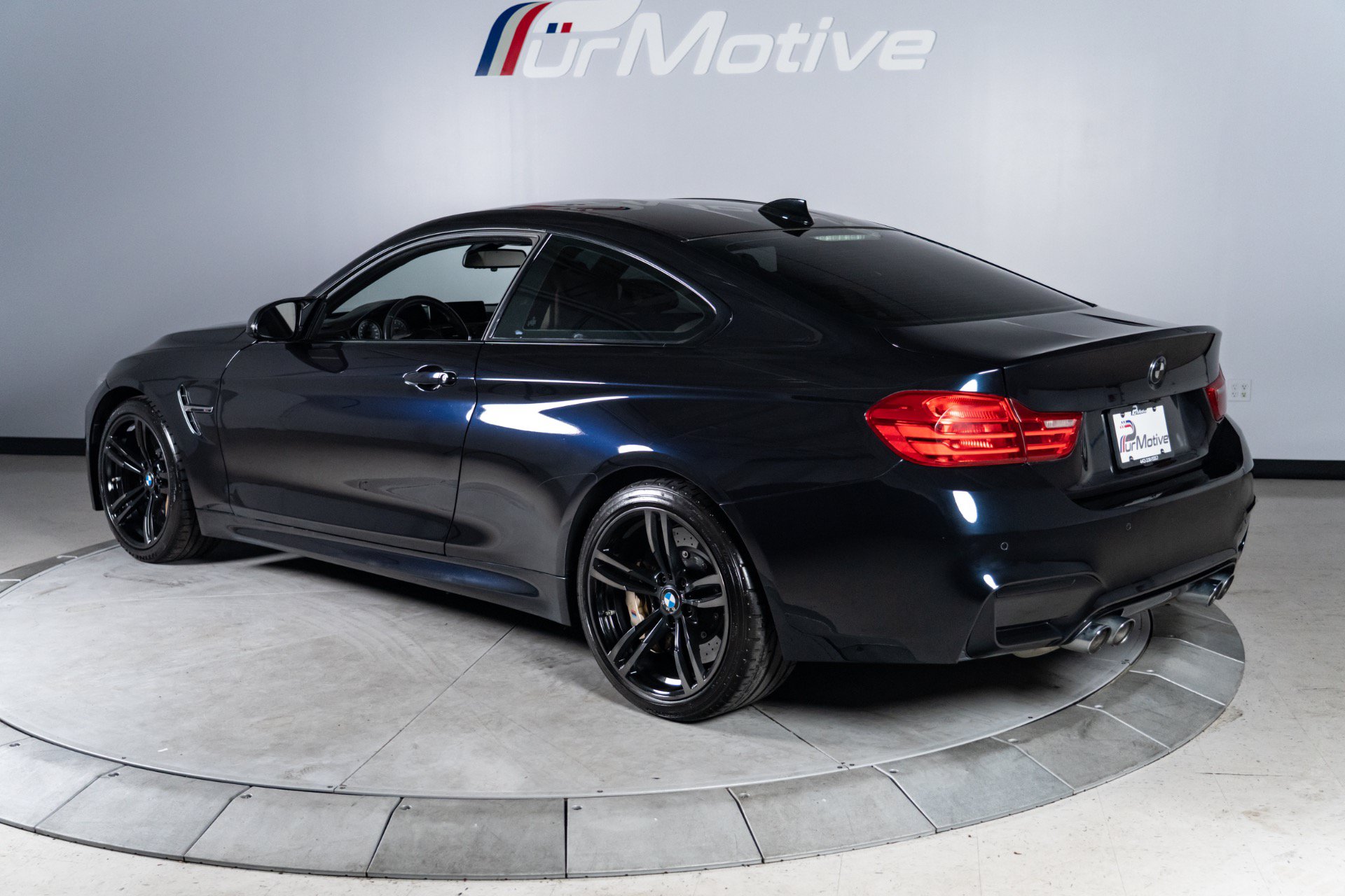 Used 2015 BMW M4 Coupe RWD image 6