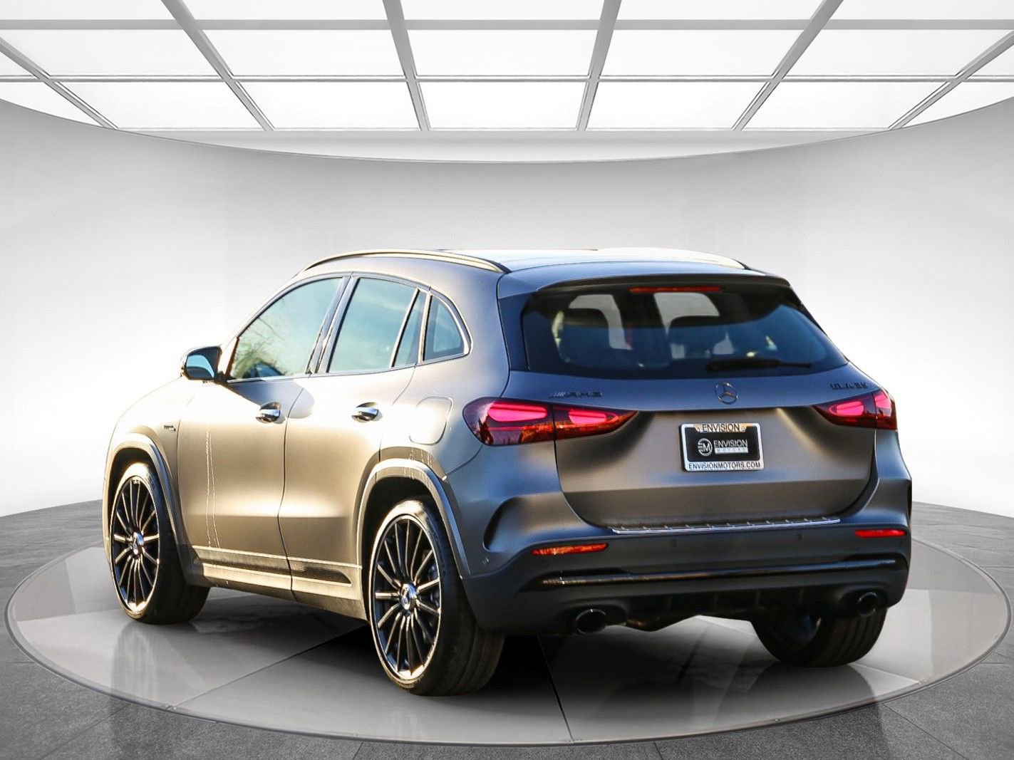 New 2025 Mercedes-Benz GLA 35 AMG 4MATIC image 2