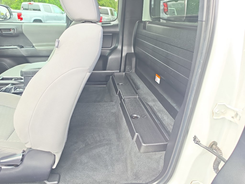 Used 2023 Toyota Tacoma SR RWD image 16
