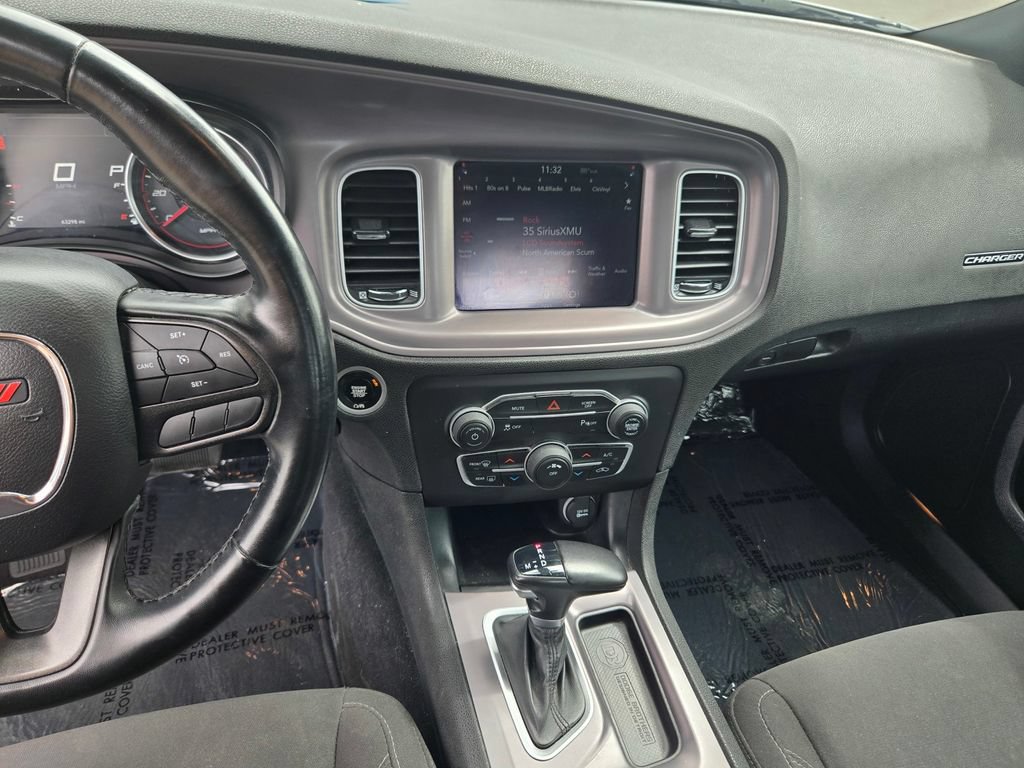Used 2023 Dodge Charger SXT RWD image 17