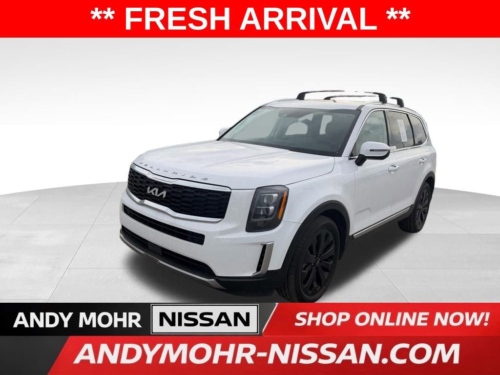 Used 2022 Kia Telluride EX w/ EX Premium Package image 3