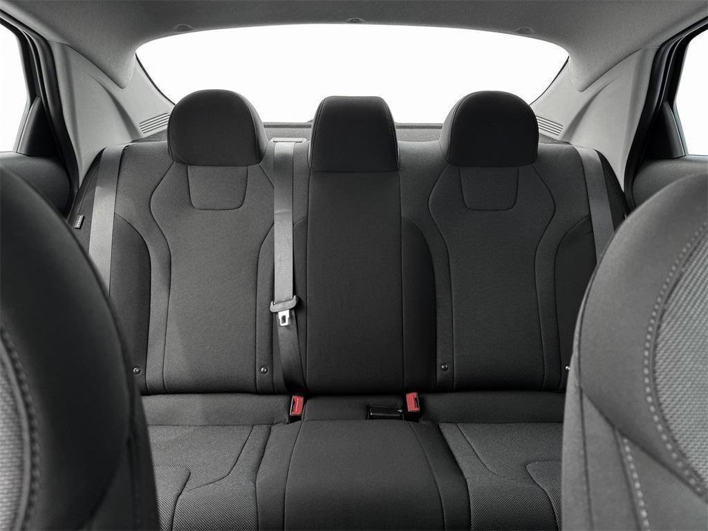New 2025 Hyundai Elantra SE w/ Cargo Package image 16