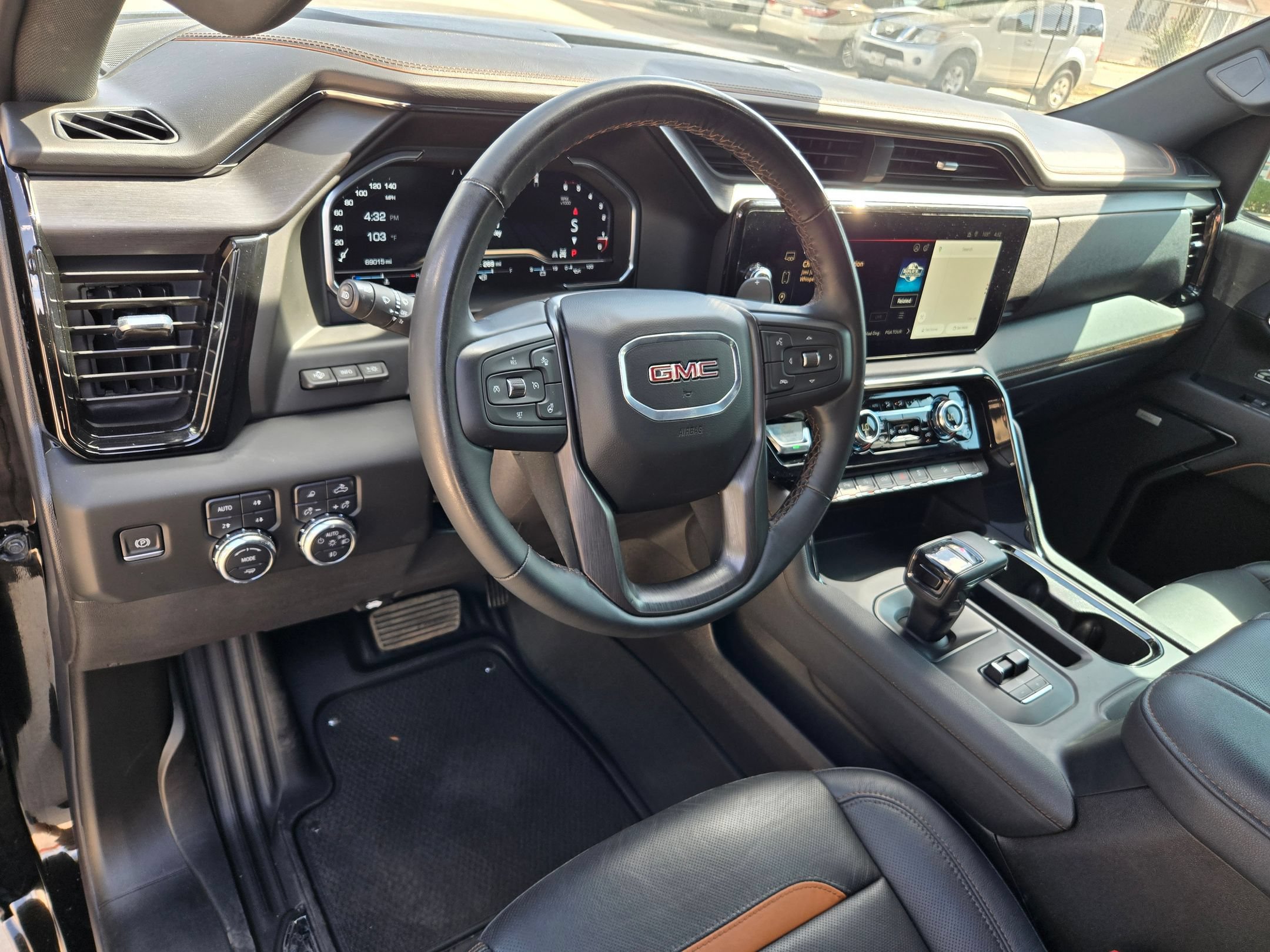 Certified 2024 GMC Sierra 1500 AT4 w/ Technology Package AWD/4WD image 10