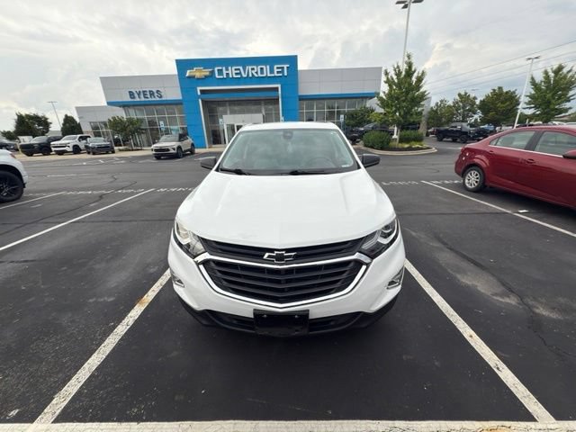 Used 2020 Chevrolet Equinox LS w/ LS Convenience Package FWD image 2