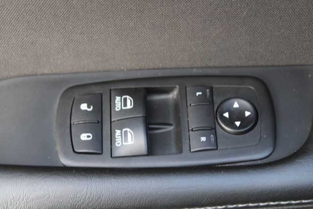 Used 2019 Dodge Challenger R/T RWD image 15