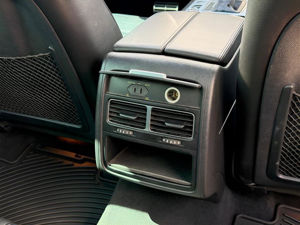 Used 2017 Volkswagen Touareg Wolfsburg Edition image 29