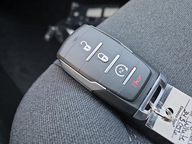 New 2026 RAM 1500 4x4 Crew Cab image 28