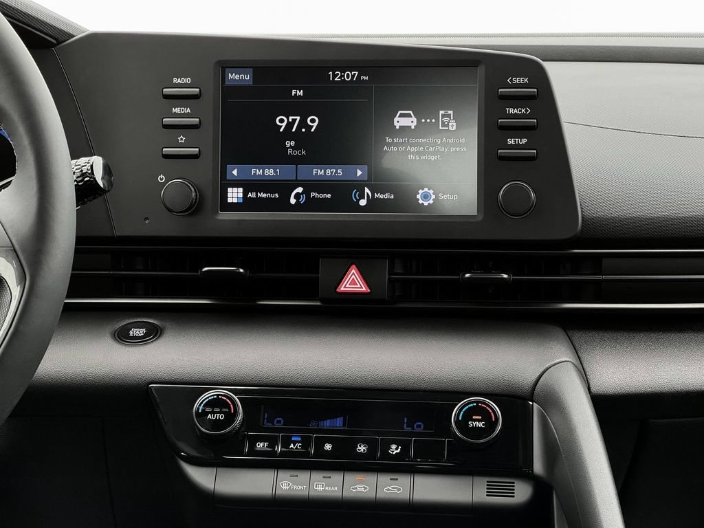 Used 2025 Hyundai Elantra Sport FWD image 19