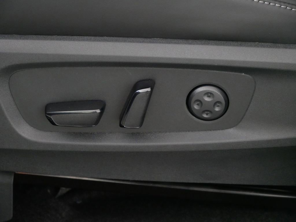 New 2026 INFINITI QX60 Sport w/ Dark Cargo Package image 13