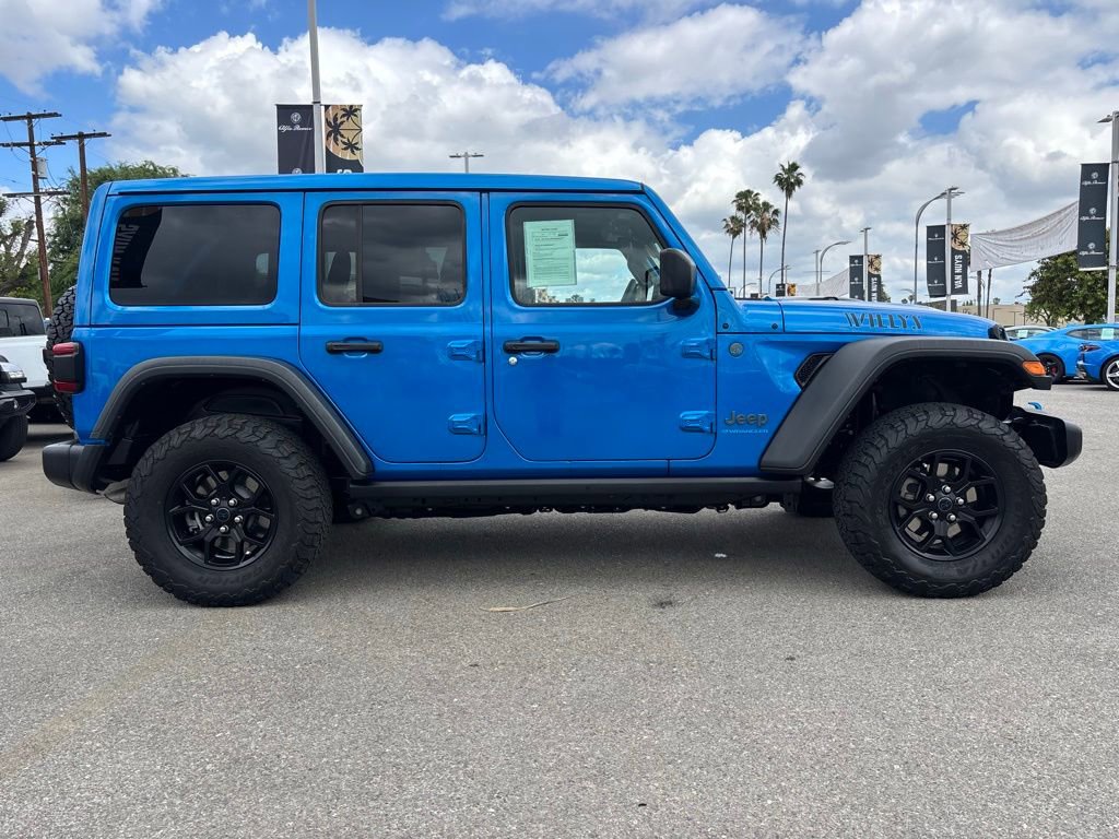 Used 2024 Jeep Wrangler Unlimited image 3