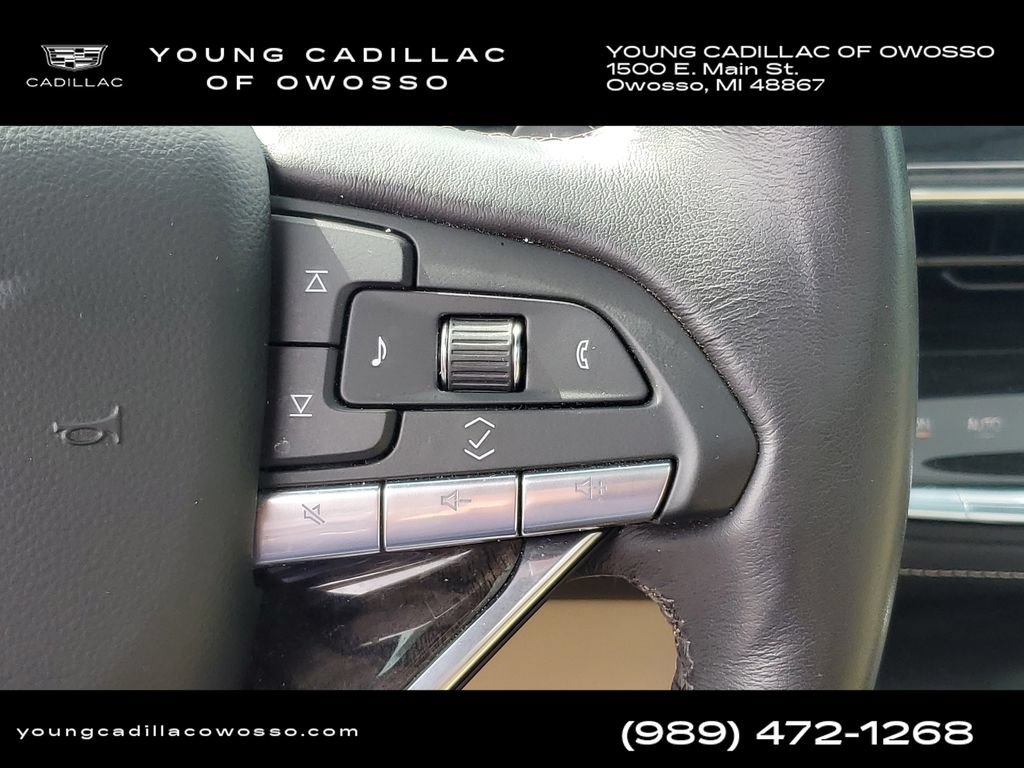 Used 2024 Cadillac Escalade Premium Luxury AWD/4WD image 16