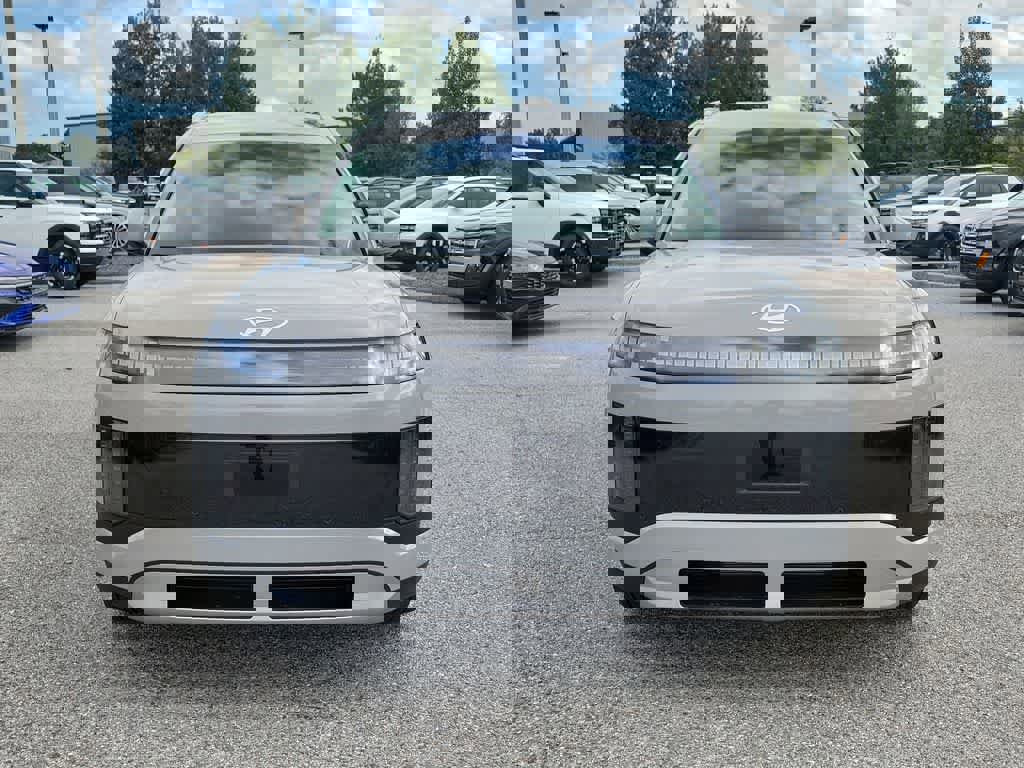 New 2026 Hyundai Ioniq 9 SE image 9